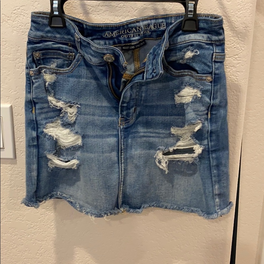 American Eagle distressed mini jean skirt size 2